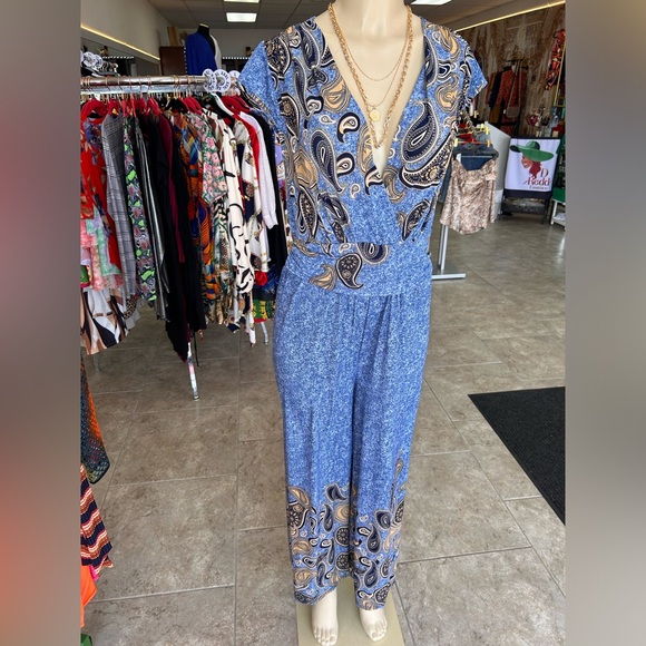 Polyester jumpsuit - Picture 4 of 5